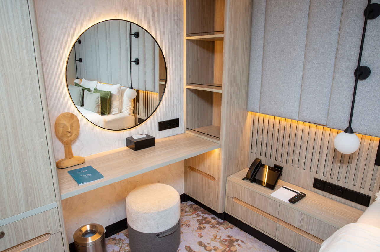 Premium Suite 