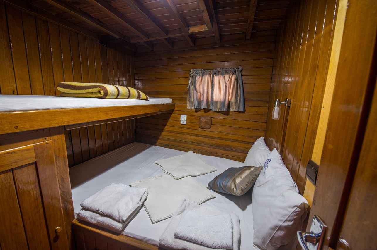 Cabine Tripla - Valerie