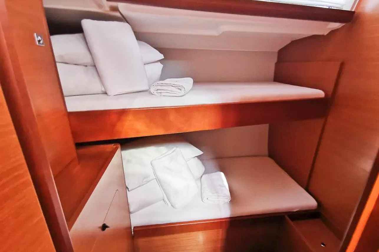 Bunk Cabin