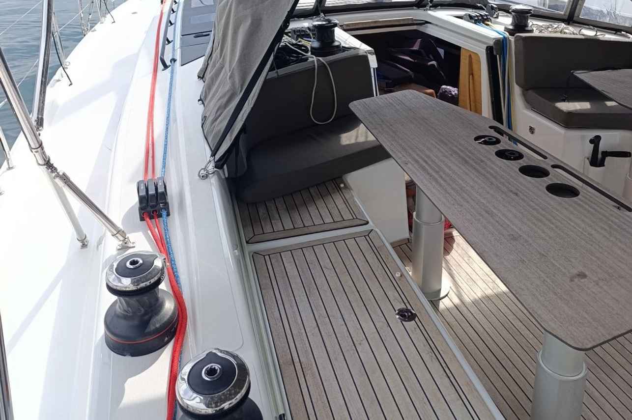 Lounge Externo - Dufour 48