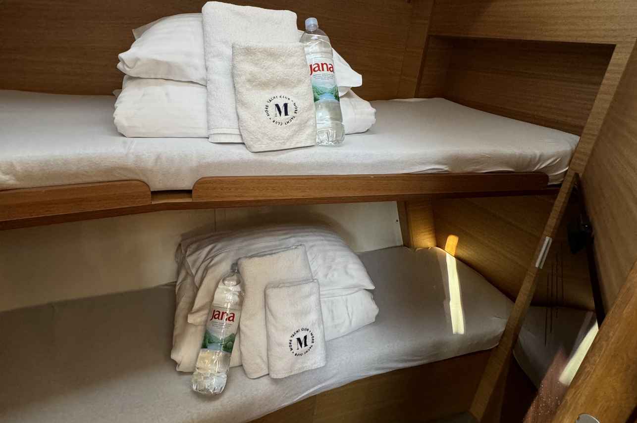 Bunk cabin