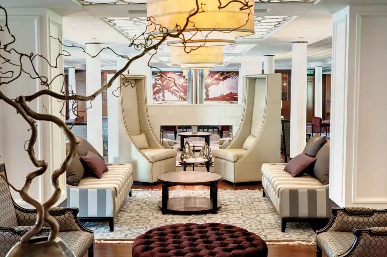 Salon interior - Esplanade