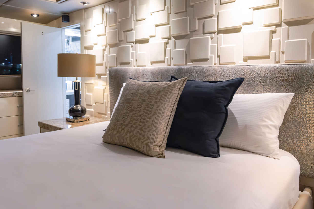Master suite - Galaxy Stella