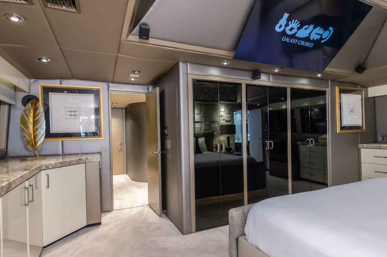 Master suite - Galaxy Stella