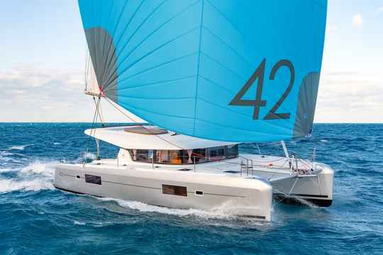 Lagoon 42