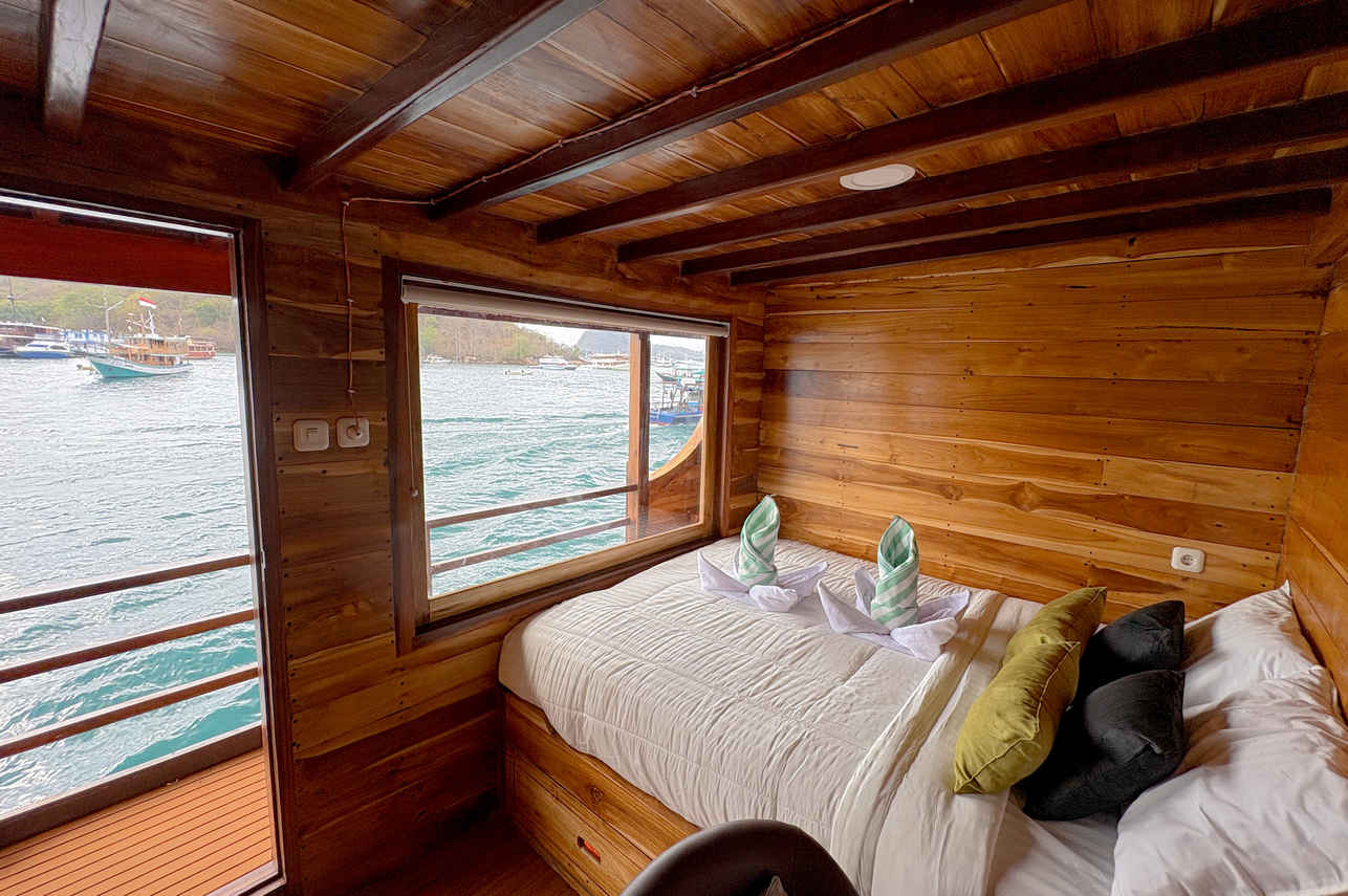 Signature Ocean Cabin