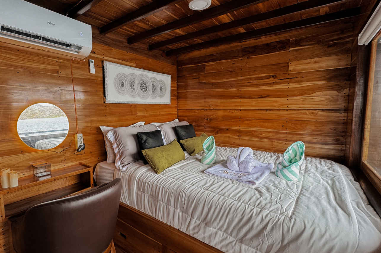 Signature Ocean Cabin