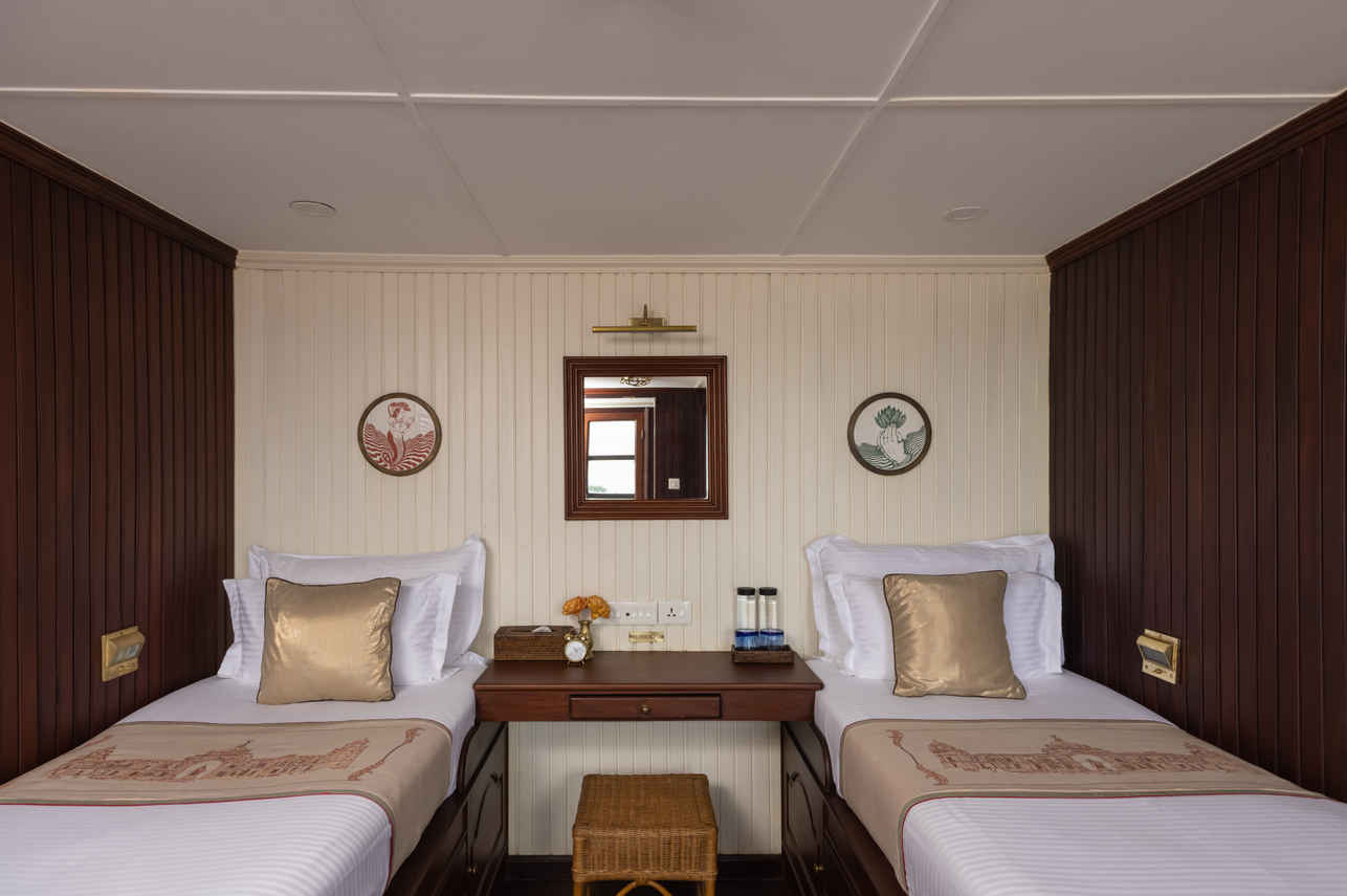 Deluxe Cabin - Bengal Ganga