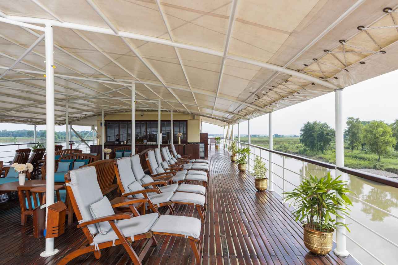 Outdoor Lounge - Bengal Ganga