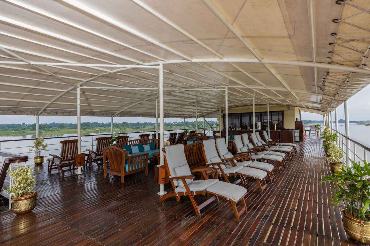 Outdoor Lounge - Bengal Ganga