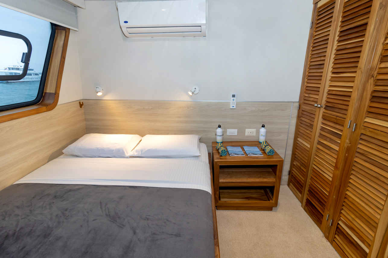 Upper Deck Double Cabin