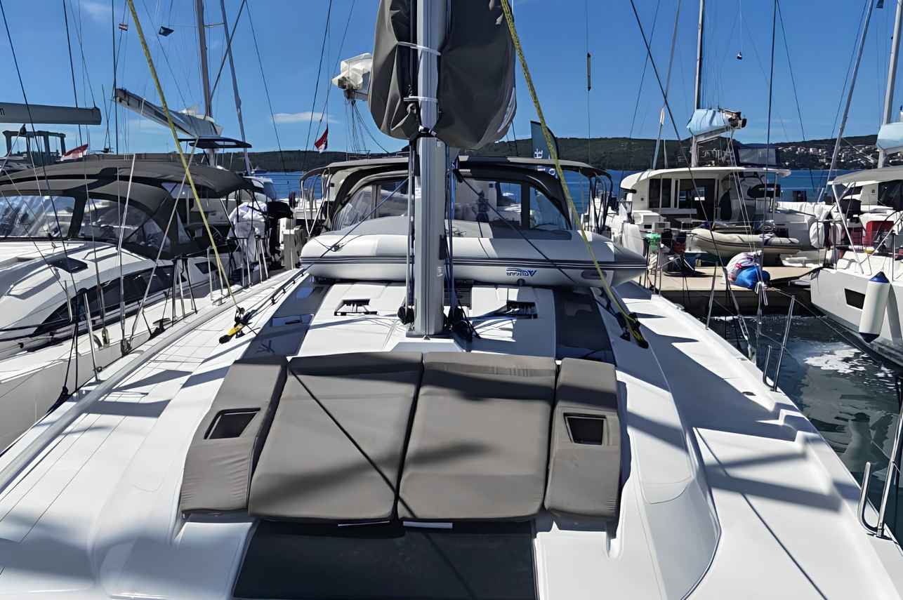 Sun Deck - Dufour 54