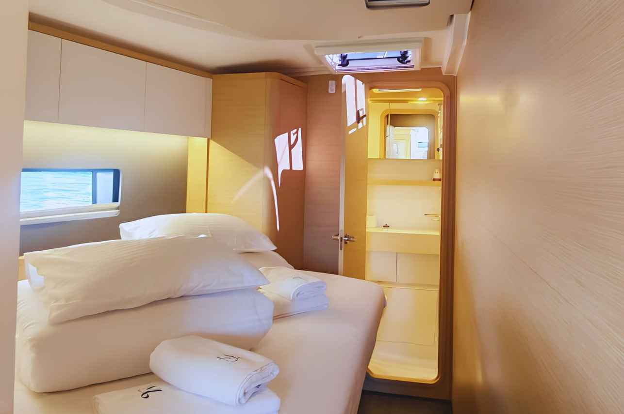 Double Cabin - Dufour 54
