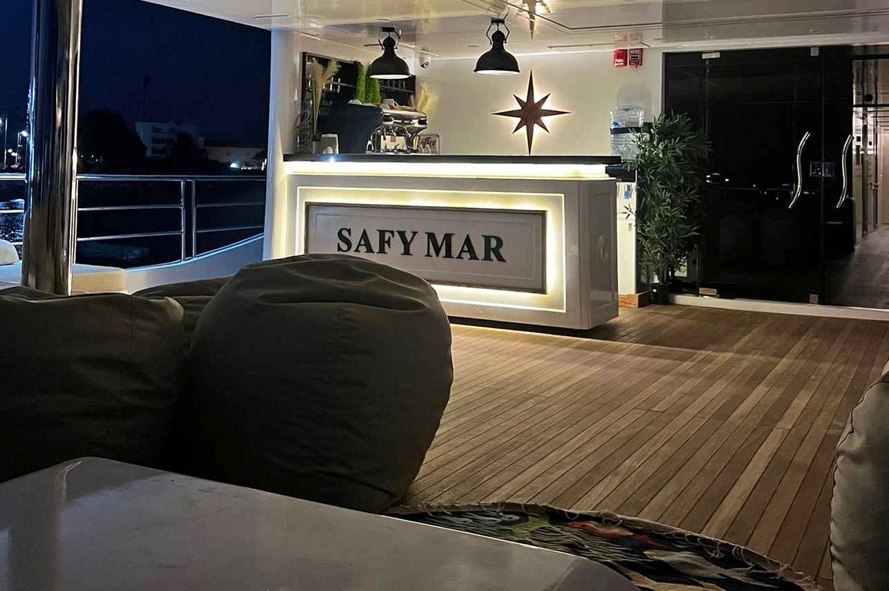 Outdoor Lounge - Safy Mar