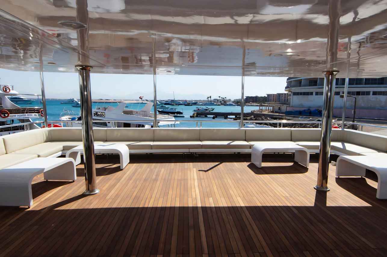Salon exterior  - Safy Mar