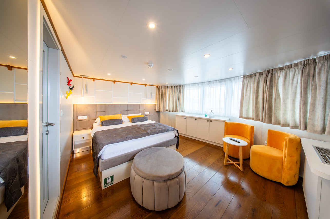 VIP Cabin