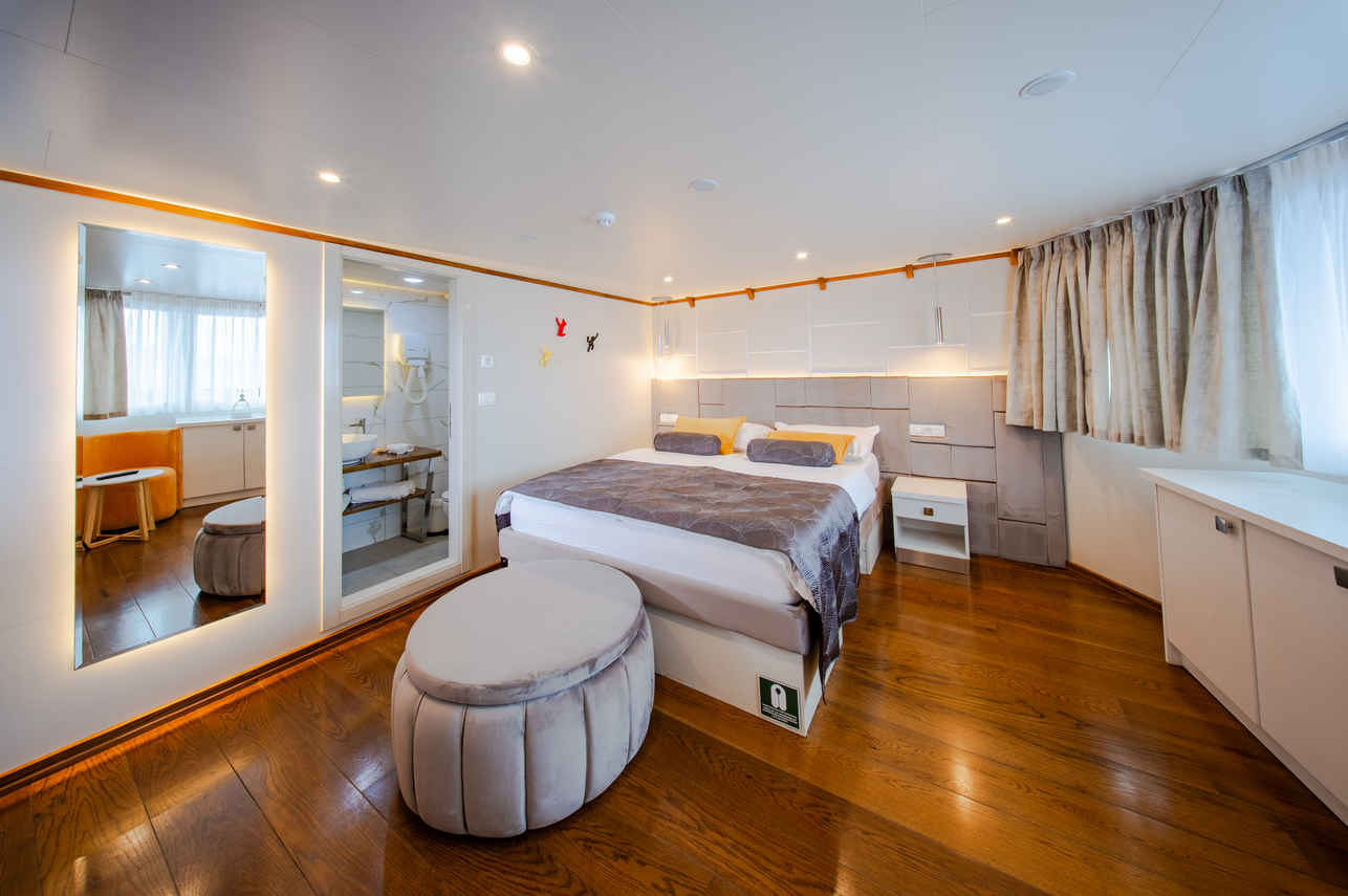 VIP Cabin