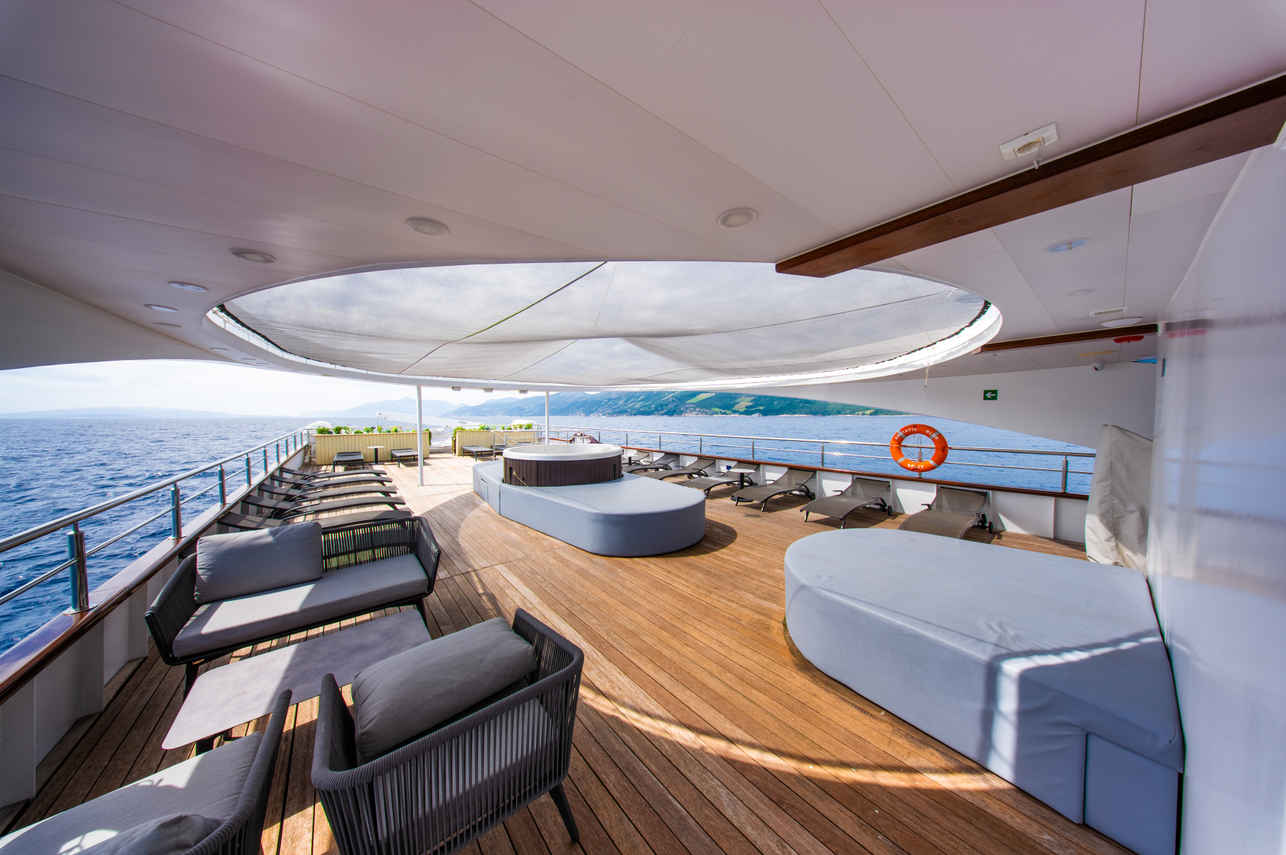 Sun Deck - Adriatic Blue