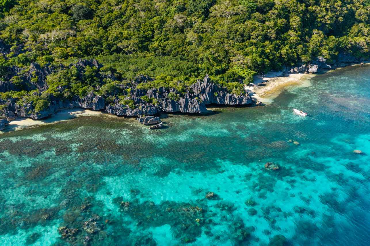 Sawa-I-Lau Beach