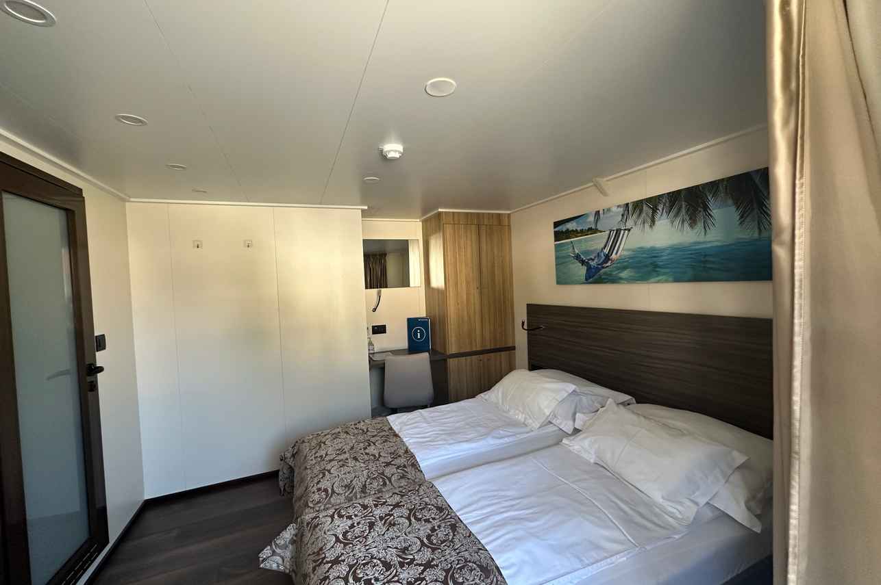 Main Deck Cabin - Princess