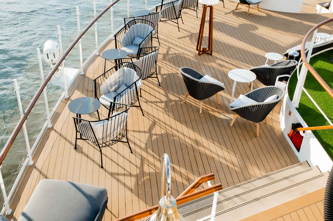 Captain's View