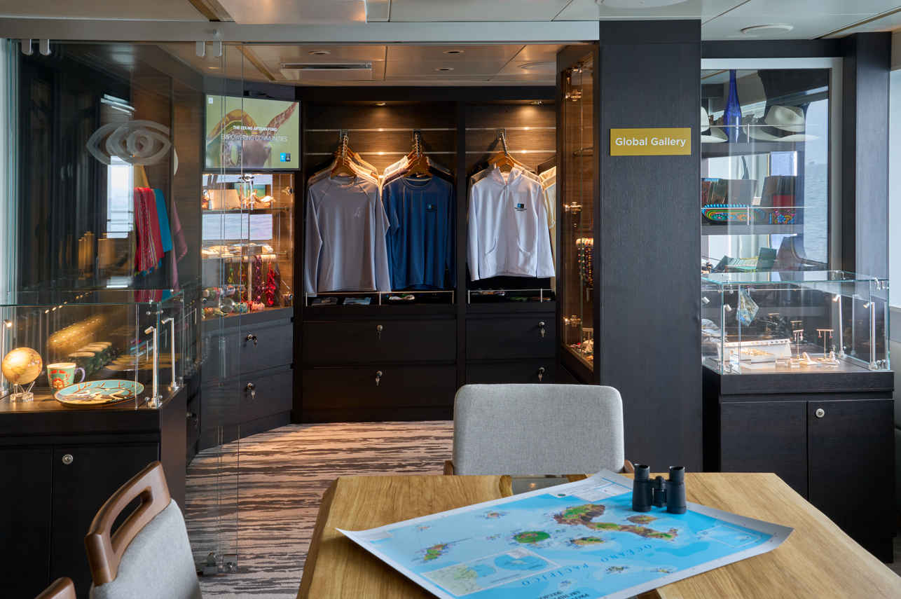 Global Gallery - Chart Room
