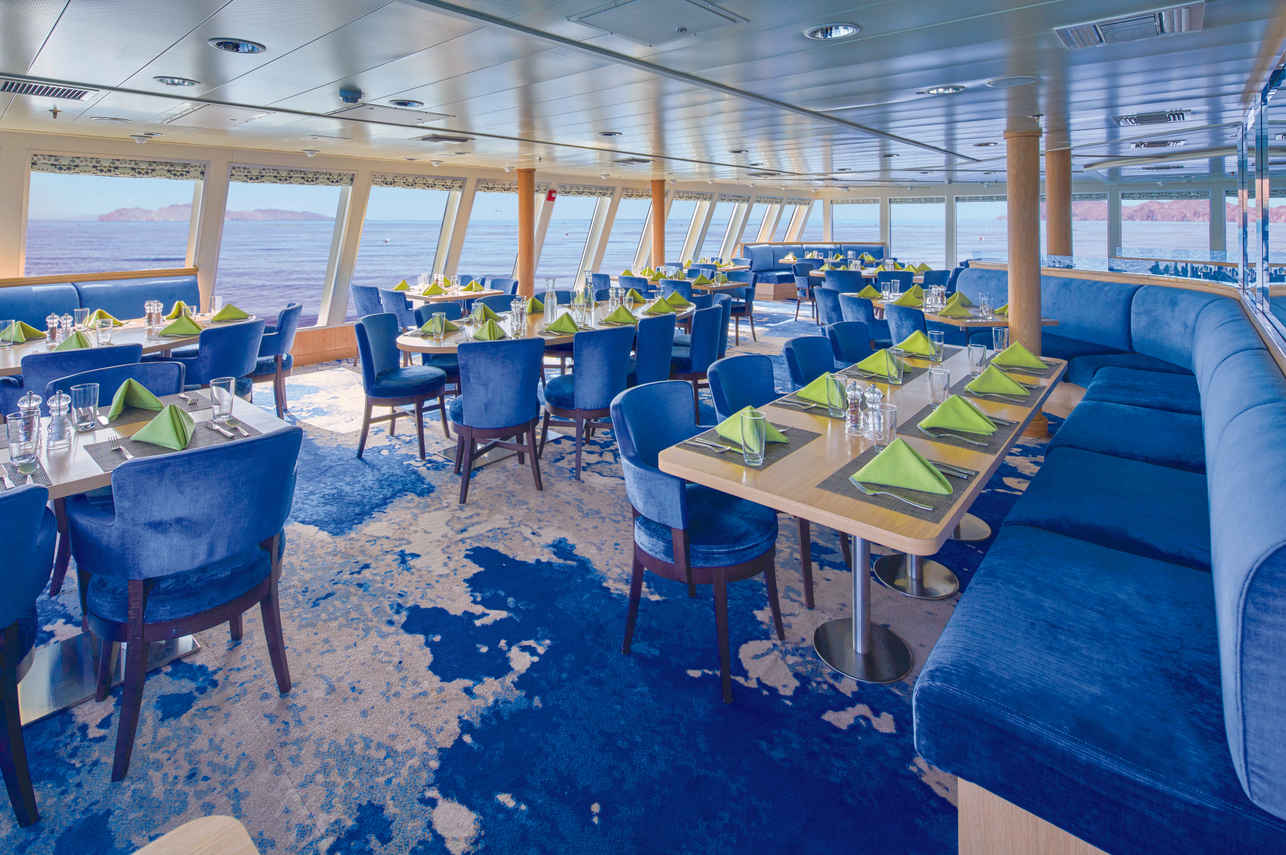 Dining Room - National Geographic Quest