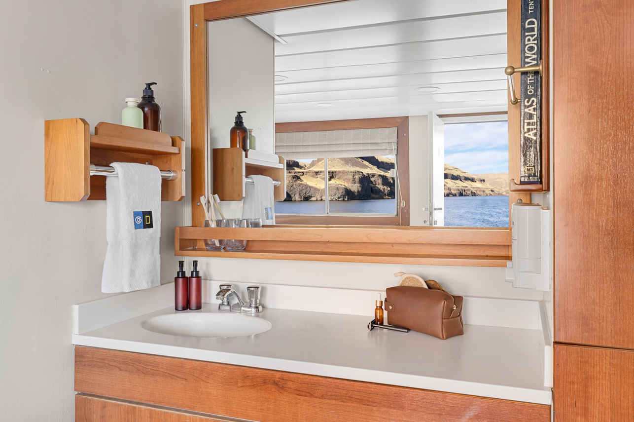 En-Suite bathrooms - National Geographic Sea Lion