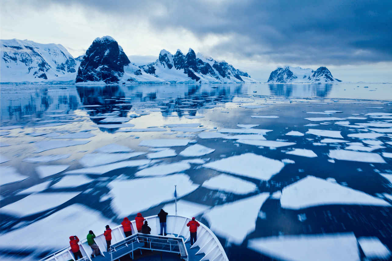 Scenic View in Lemaire Channel