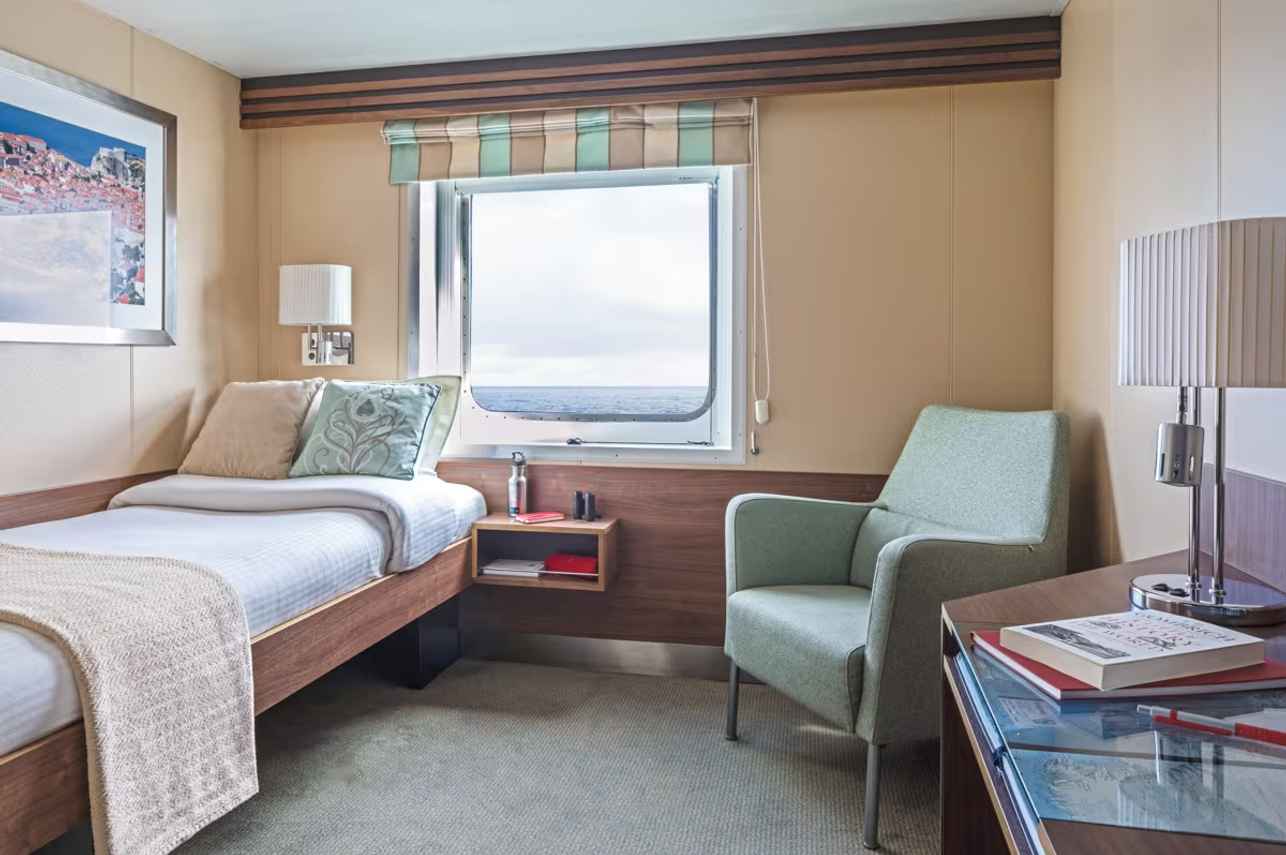 Category Solo A Cabin