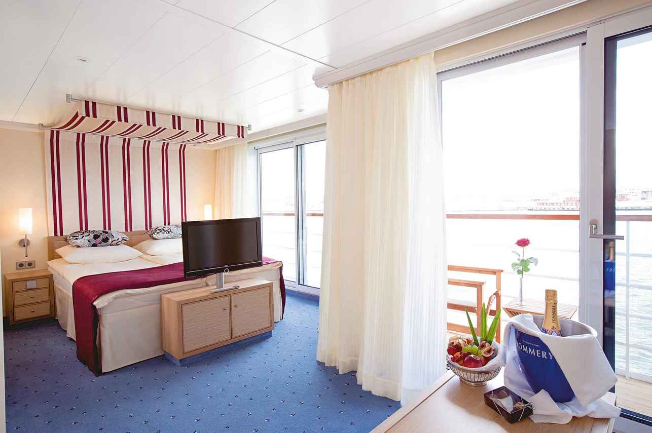Cabin F - Balcony Suite