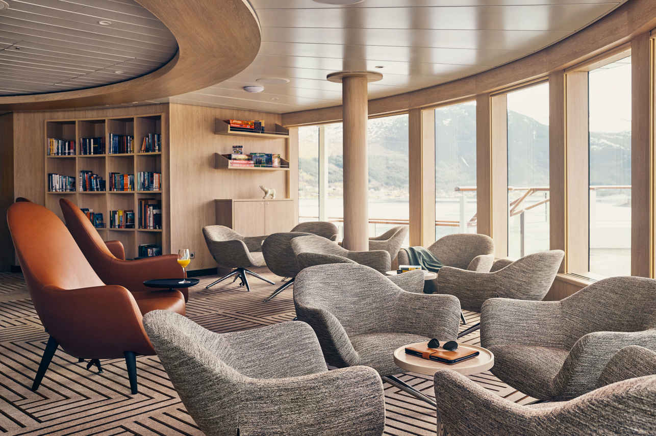 Library - National Geographic Endurance