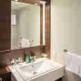 Cabin C and D - En-suite Bathroom