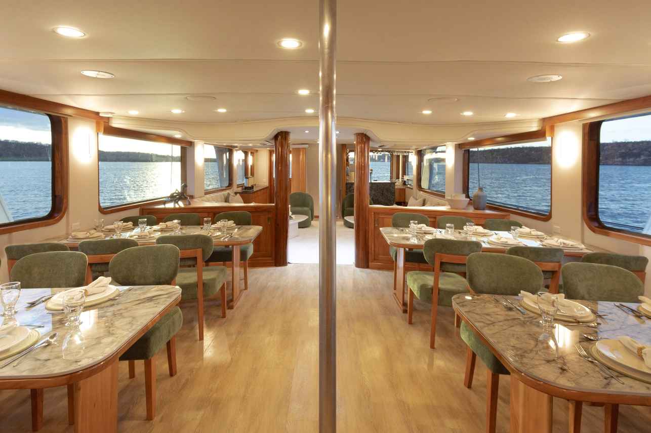 Dining Room - Integrity Galapagos