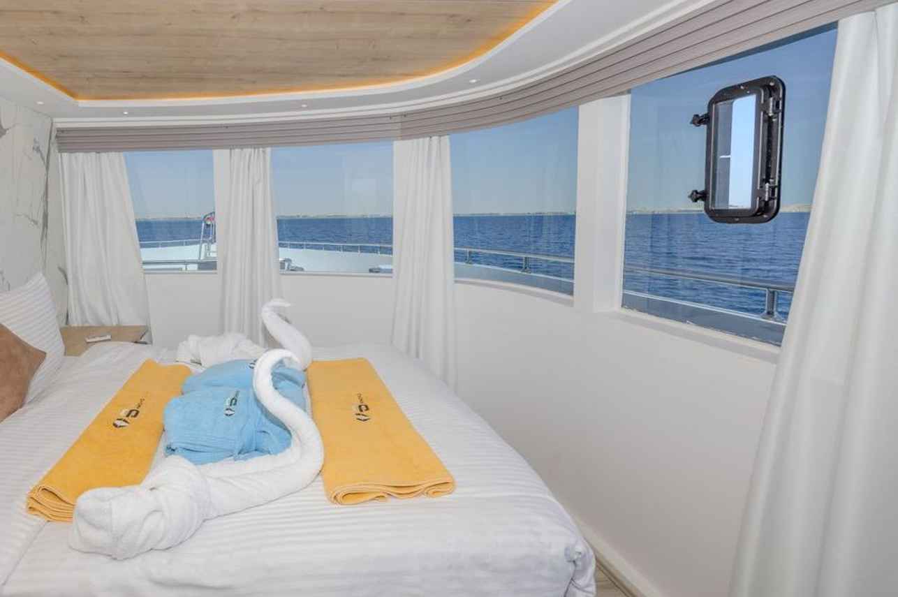 Master suite - Blue Diamond