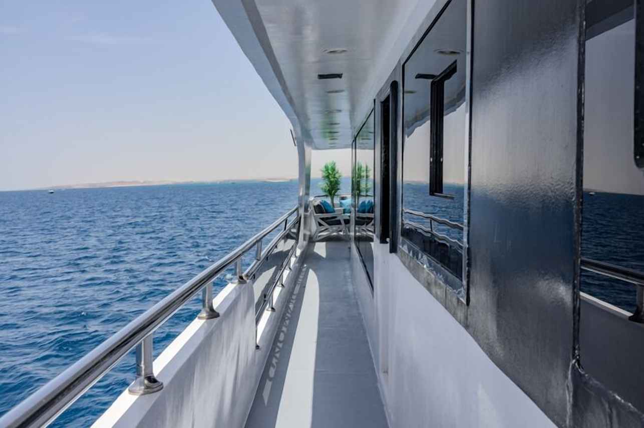 Side Deck