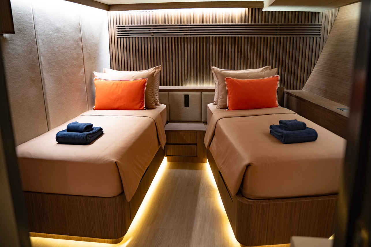 Voyager Twin Suite 103