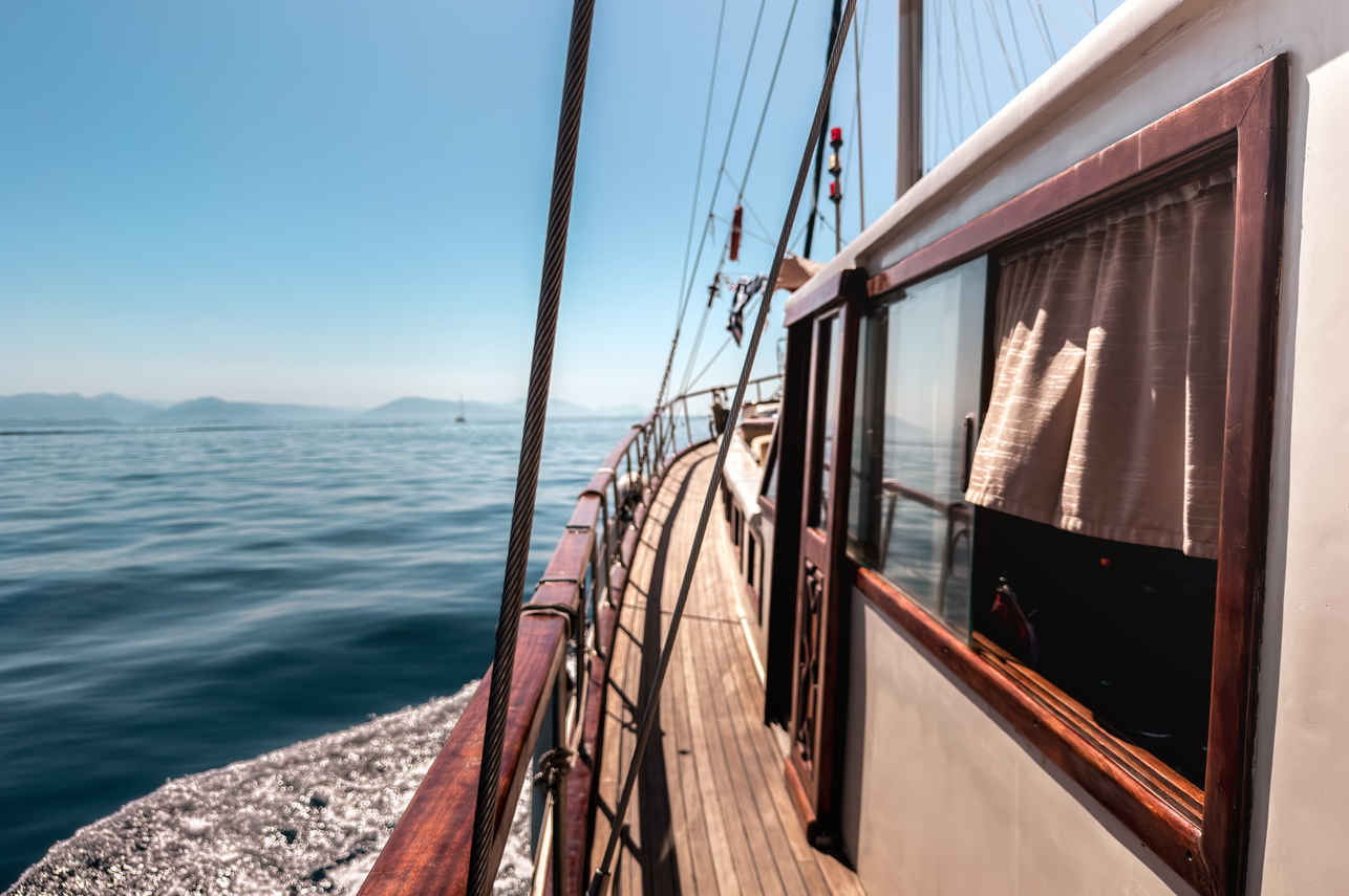 Side Deck