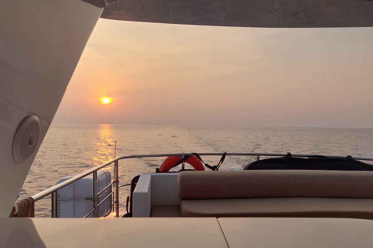 Открытый лаундж - Philippines Explorer 2