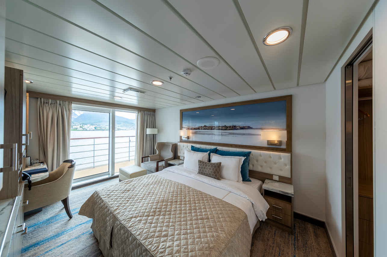 Captain Suite