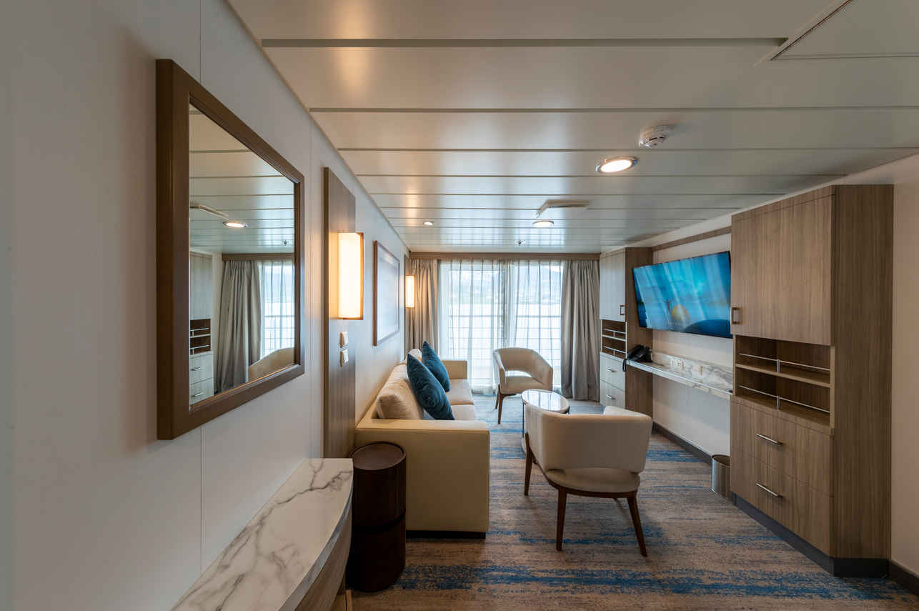 Captain Suite