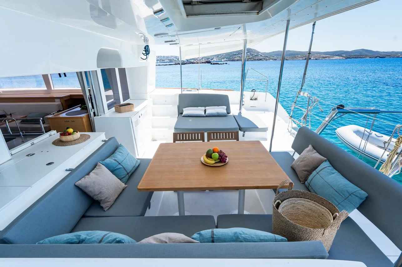 Outdoor Dining - Syra