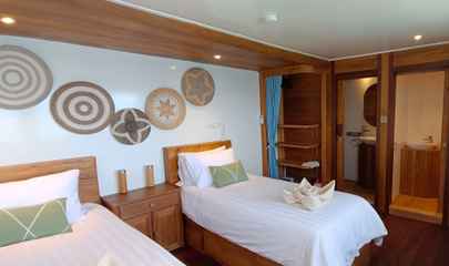 Upper Deck Twin Cabins