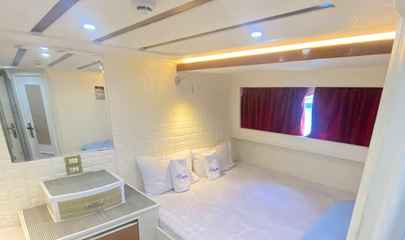 Upper Deck Triple Cabins