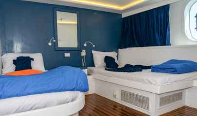 Superior Twin Cabin - Middle Deck