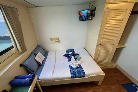 Master Staterooms - Upper Deck