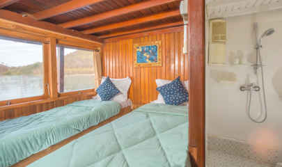 Twin Cabin Upper Deck