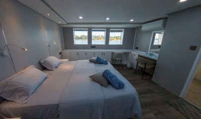 Deluxe I Cabins