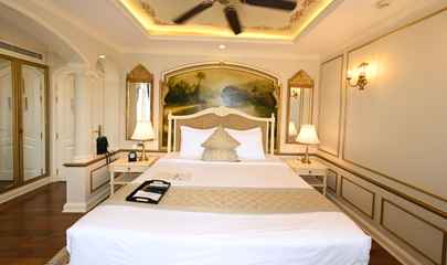 Tonle Suite