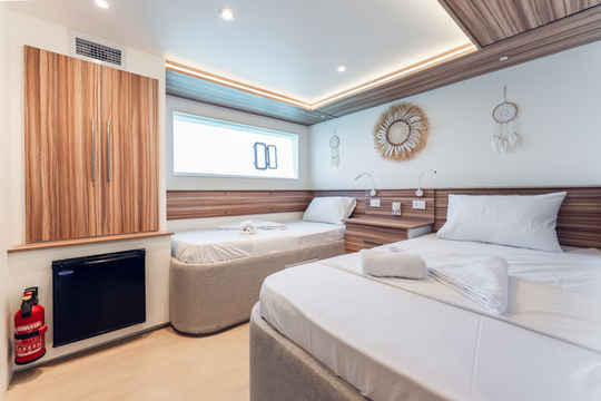 Main Deck Twin Cabin